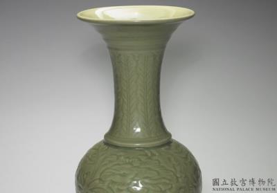 图片[2]-Fengwei everted-rim vase with incised decoration of peony in celadon glaze, Longquan ware, early Ming dynasty, 15th century-China Archive